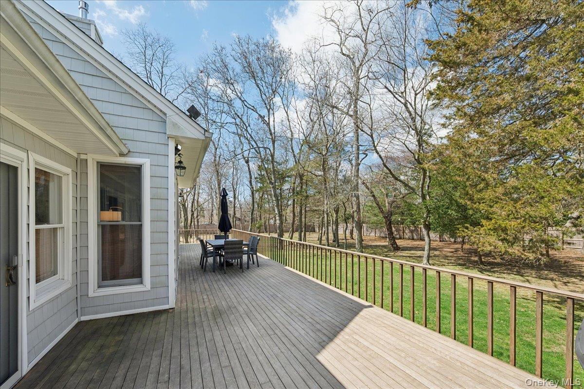 441 South Country Road East Patchogue, NY 11772 - Photo 38 of 45