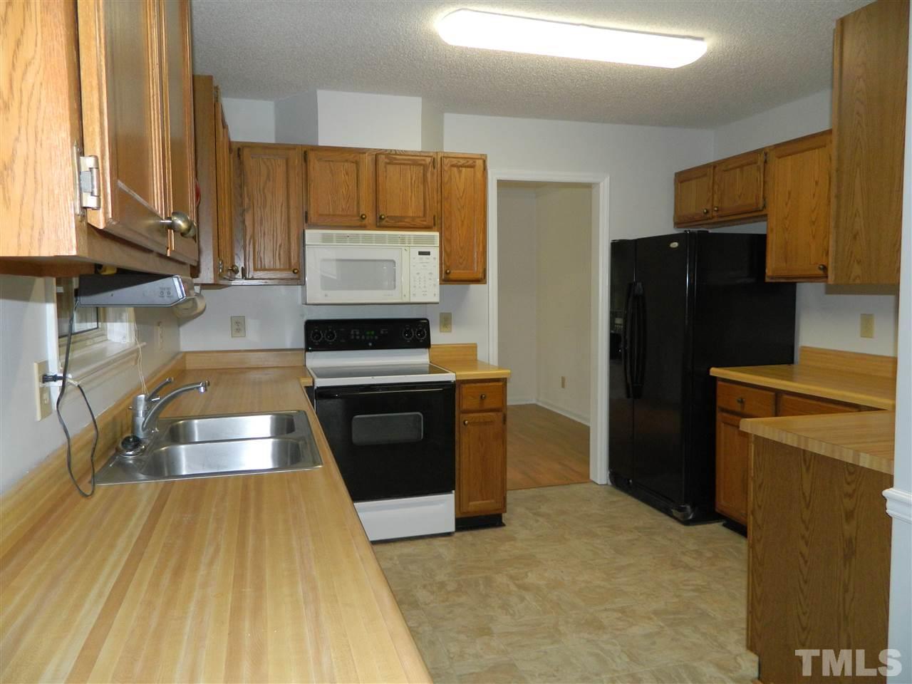 1450 Woodruff Road Kenly, NC 27542 - Photo 7 of 30 Gallery Image 7