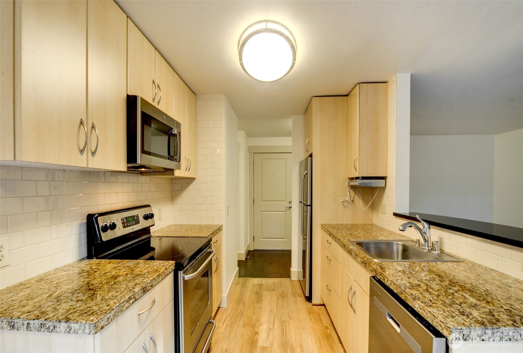 23015 Edmonds Way, Unit A103 Edmonds, WA 98020 - Photo 2 of 39