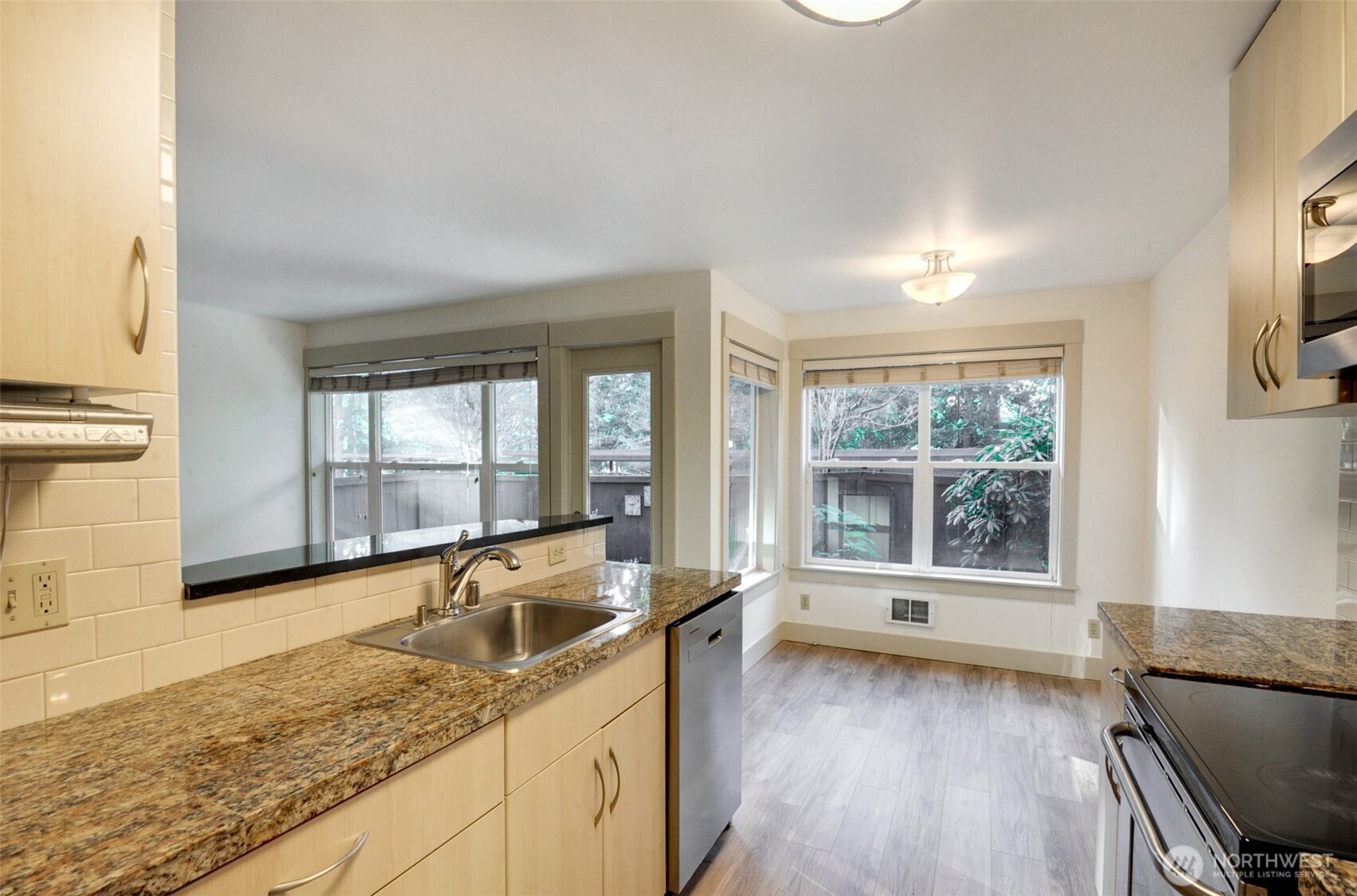 23015 Edmonds Way, Unit A103 Edmonds, WA 98020 - Photo 28 of 39