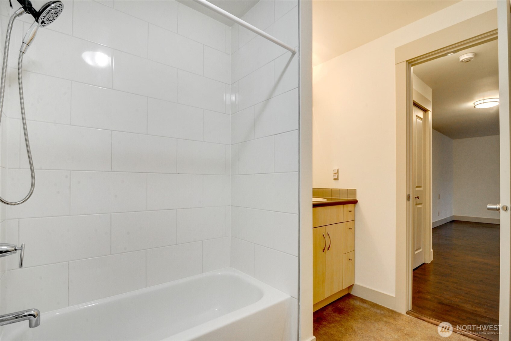 23015 Edmonds Way, Unit A103 Edmonds, WA 98020 - Photo 33 of 39