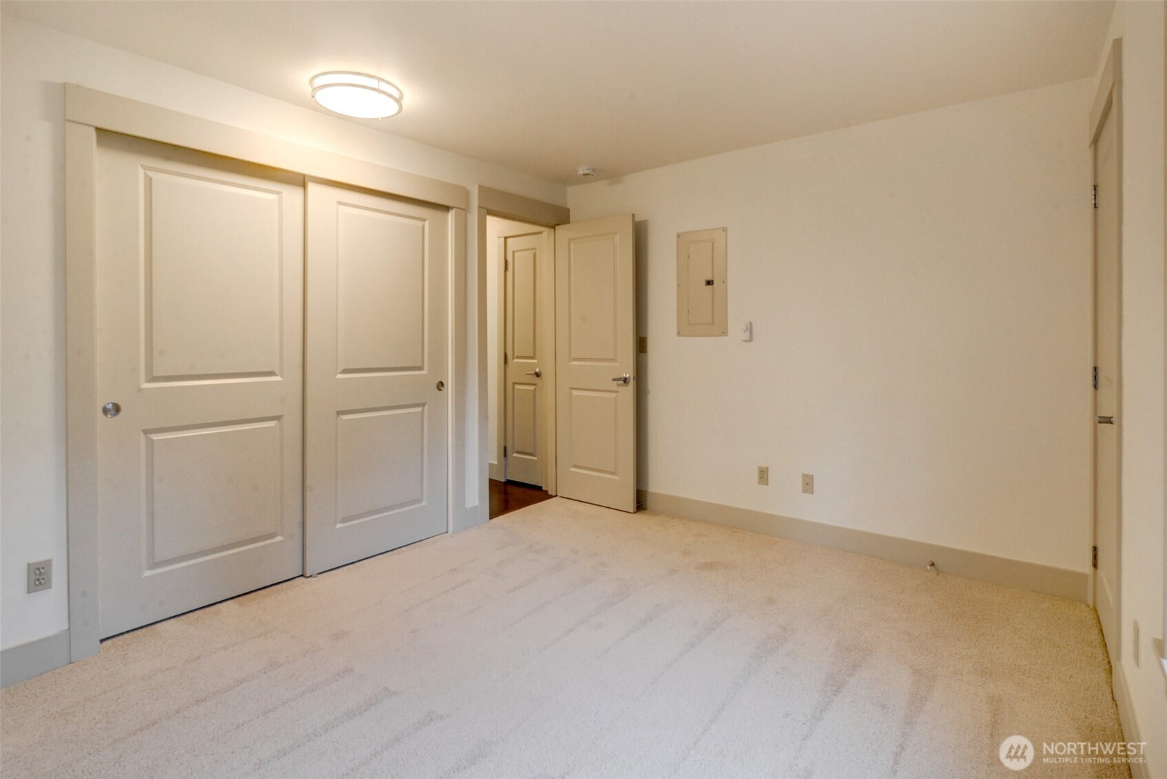 23015 Edmonds Way, Unit A103 Edmonds, WA 98020 - Photo 37 of 39