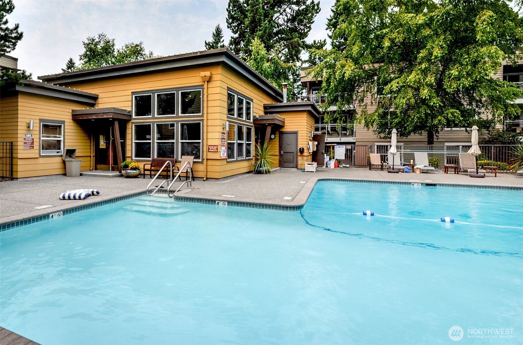 23015 Edmonds Way, Unit A103 Edmonds, WA 98020 - Photo 5 of 39