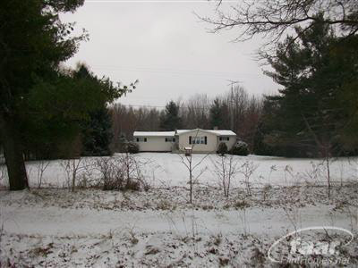8211 Farrand Road Montrose, MI 48457 - Photo 12 of 15 20165852-11.JPG