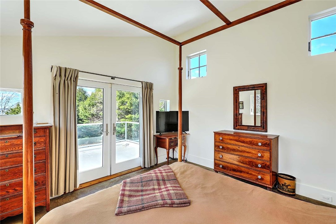 263 Indian Point Road Tiverton, RI 02878 - Photo 31 of 45
