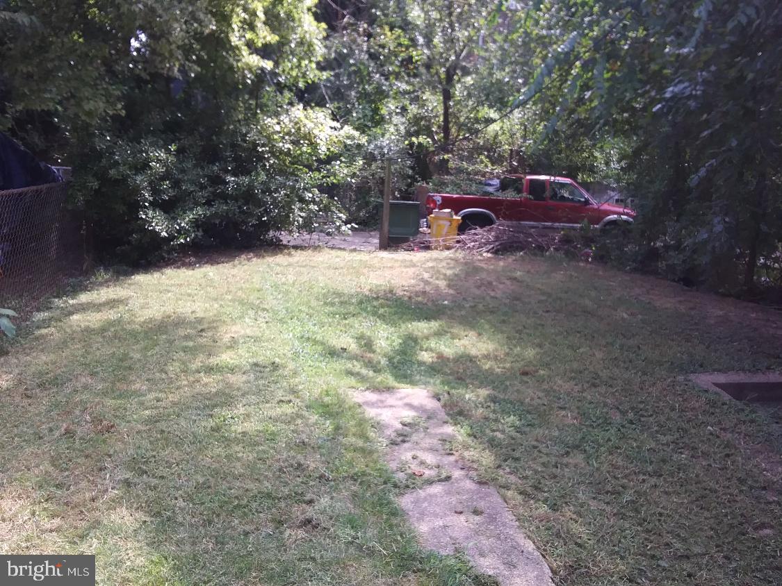 821 East Jeffrey Street Baltimore, MD 21225 - Photo 2 of 15