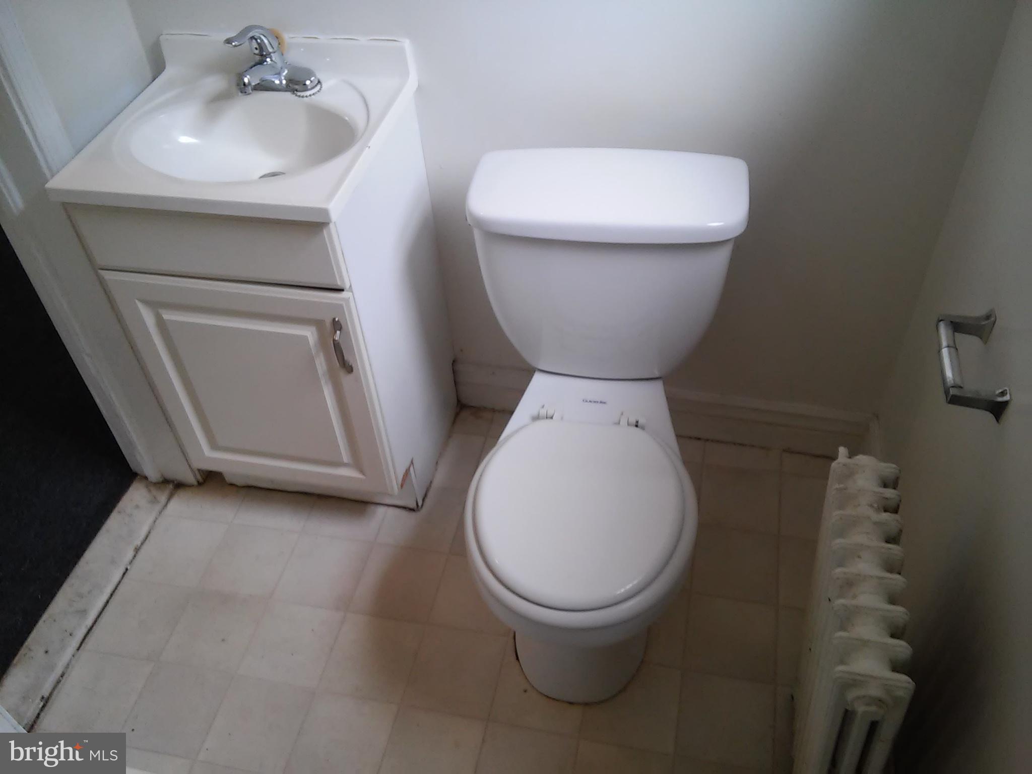 821 East Jeffrey Street Baltimore, MD 21225 - Photo 9 of 15