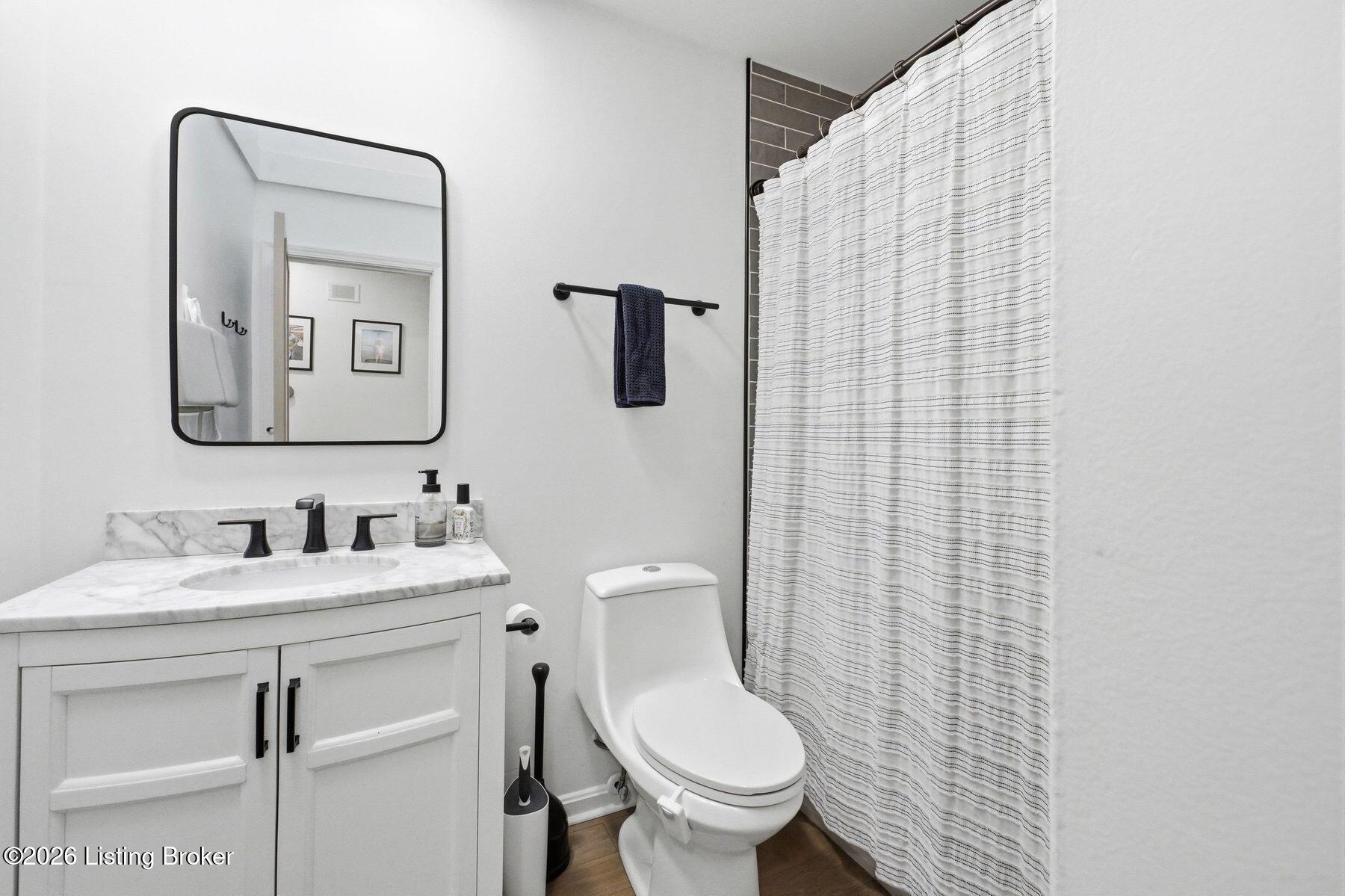 6807 Tottenham Road Louisville, KY 40207 - Photo 22 of 39 photo_online_022