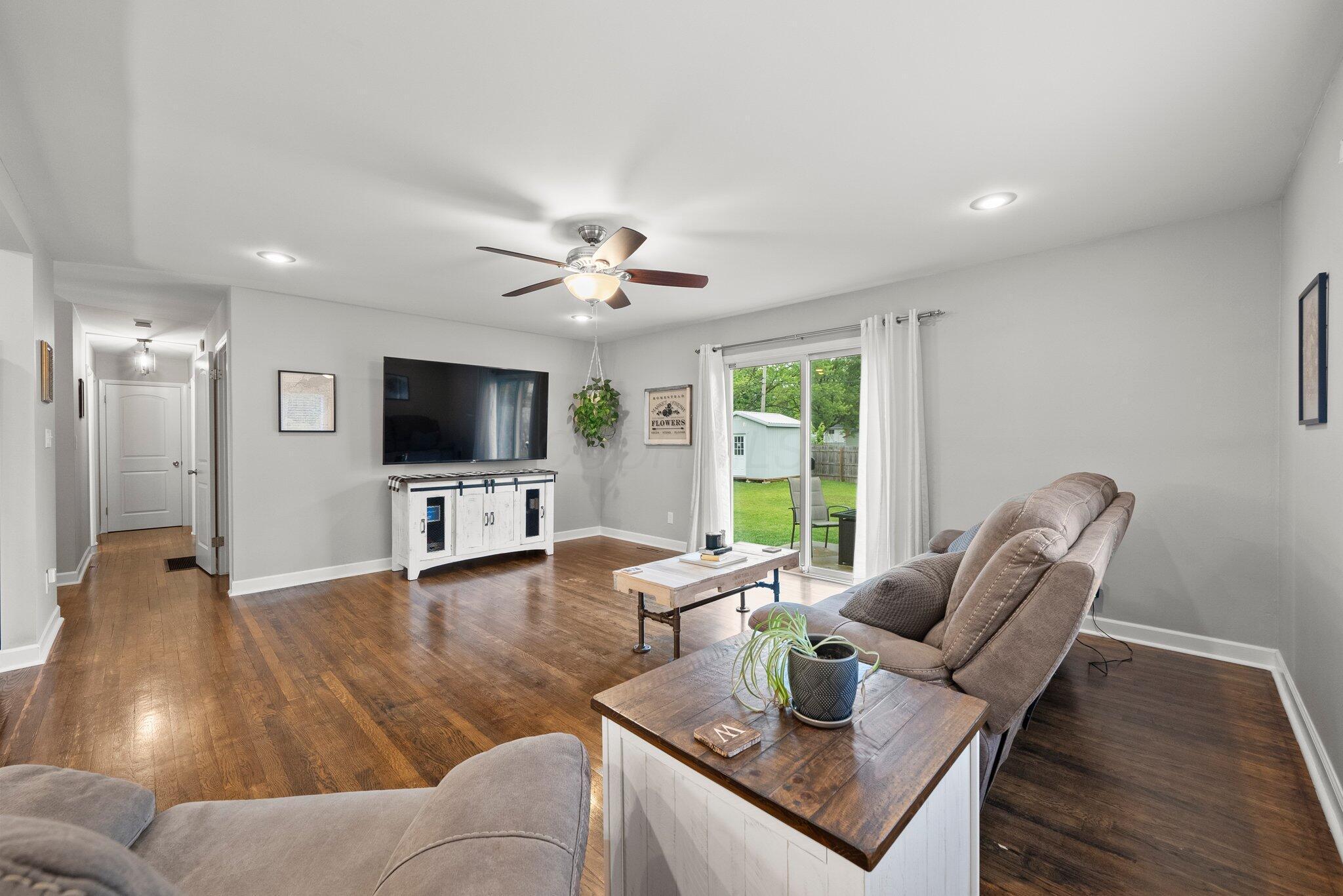 3544 Devin Road Grove City, OH 43123 - Photo 9 of 39 DSC07603