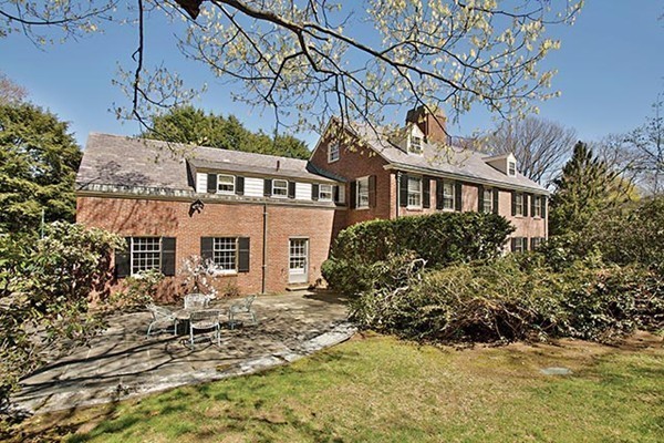 59 Cramond Road Brookline, MA 02467 - Photo 4 of 10 a front view of a house with a garden