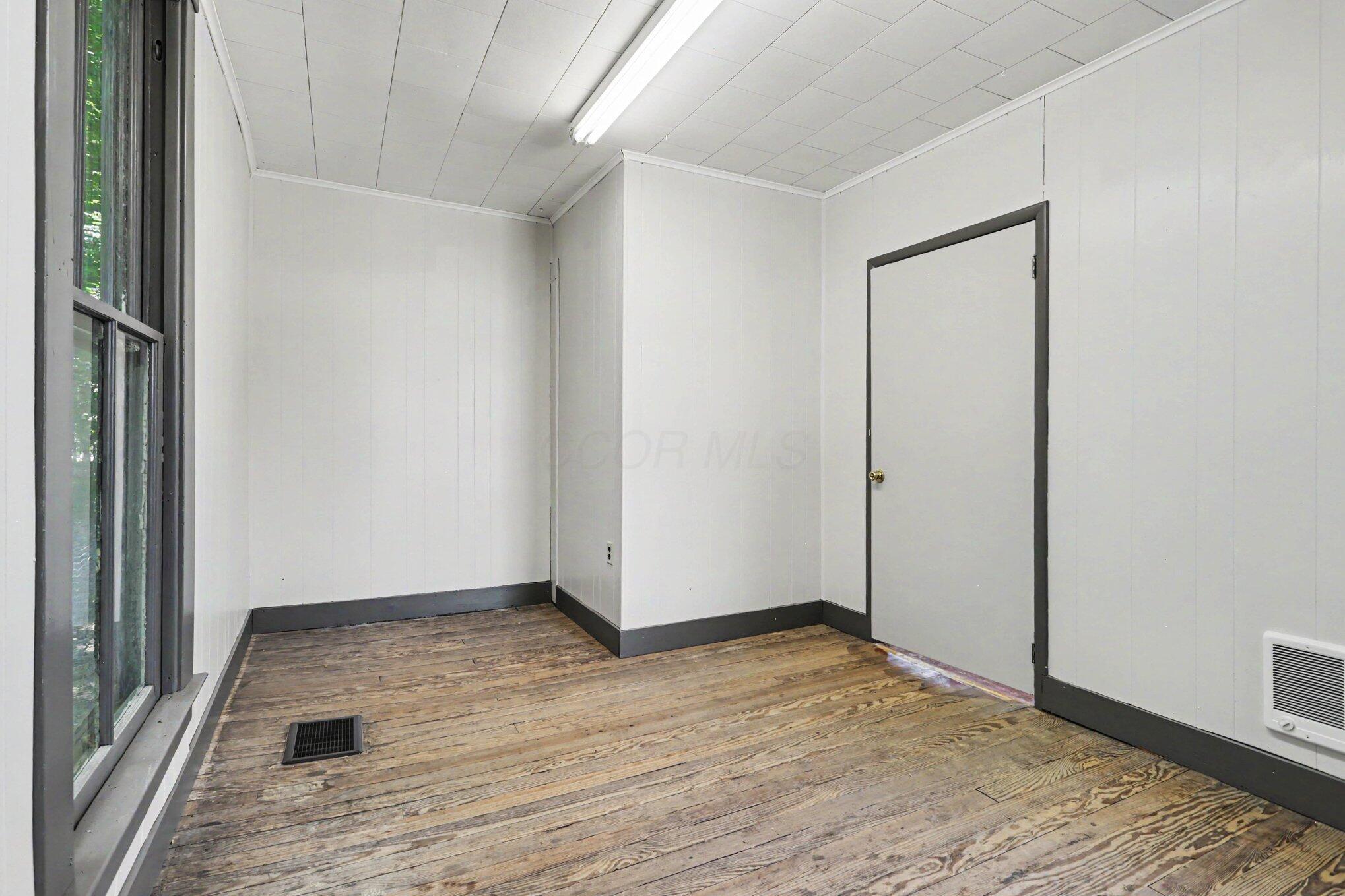 9030 Columbus Road Mount Vernon, OH 43050 - Photo 22 of 39 018_file_5738