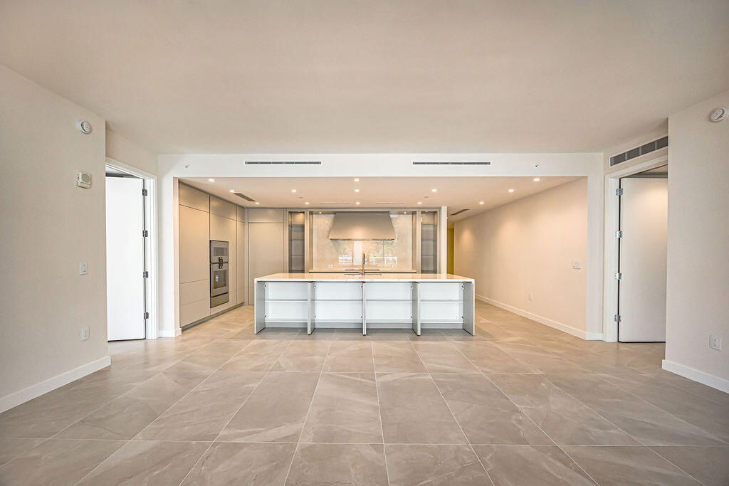 220 Southeast Mizner Boulevard, Unit 204 Boca Raton, FL 33432 - Photo 14 of 86 0011_5240