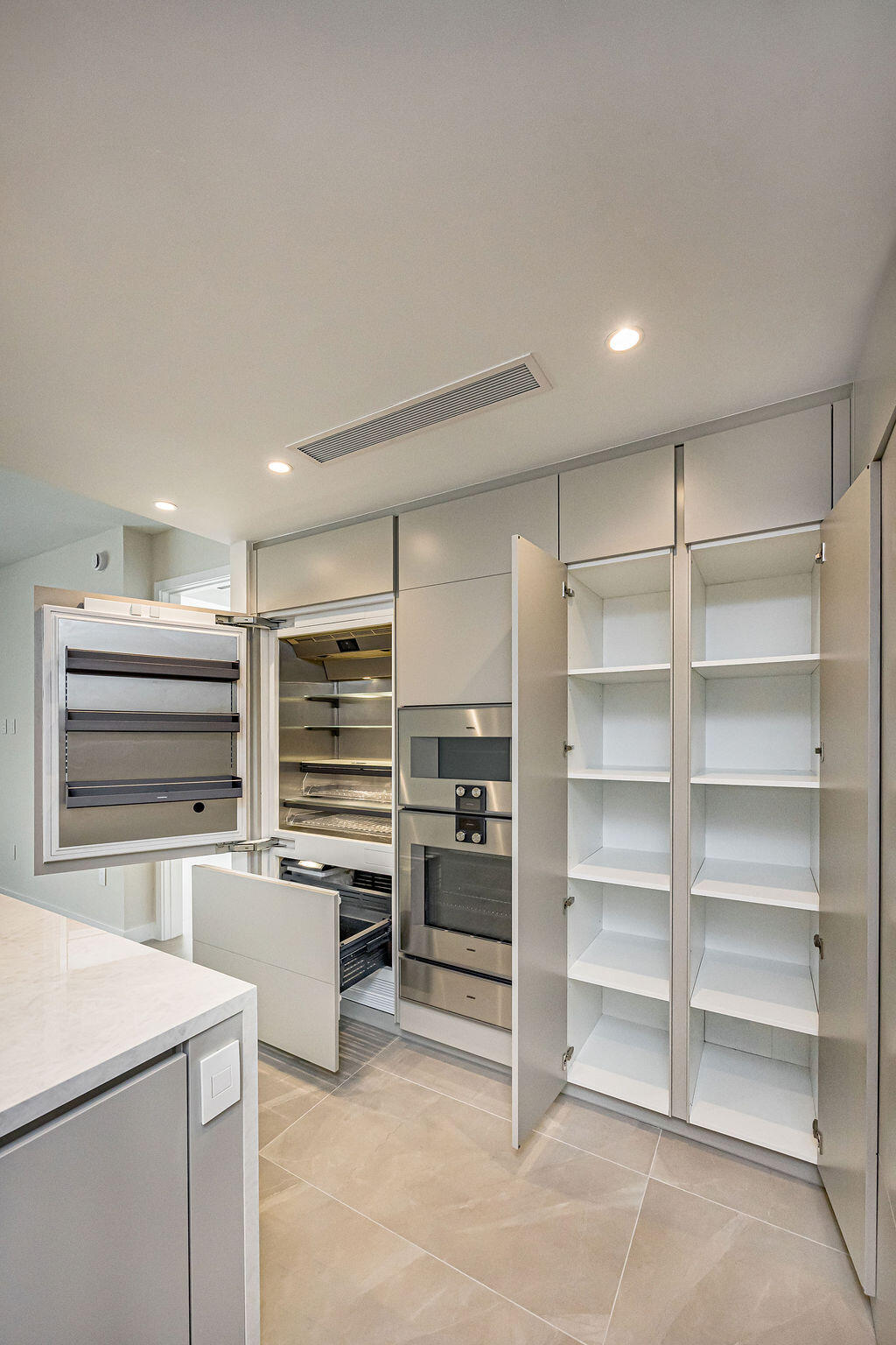 220 Southeast Mizner Boulevard, Unit 204 Boca Raton, FL 33432 - Photo 17 of 86 0014_5202