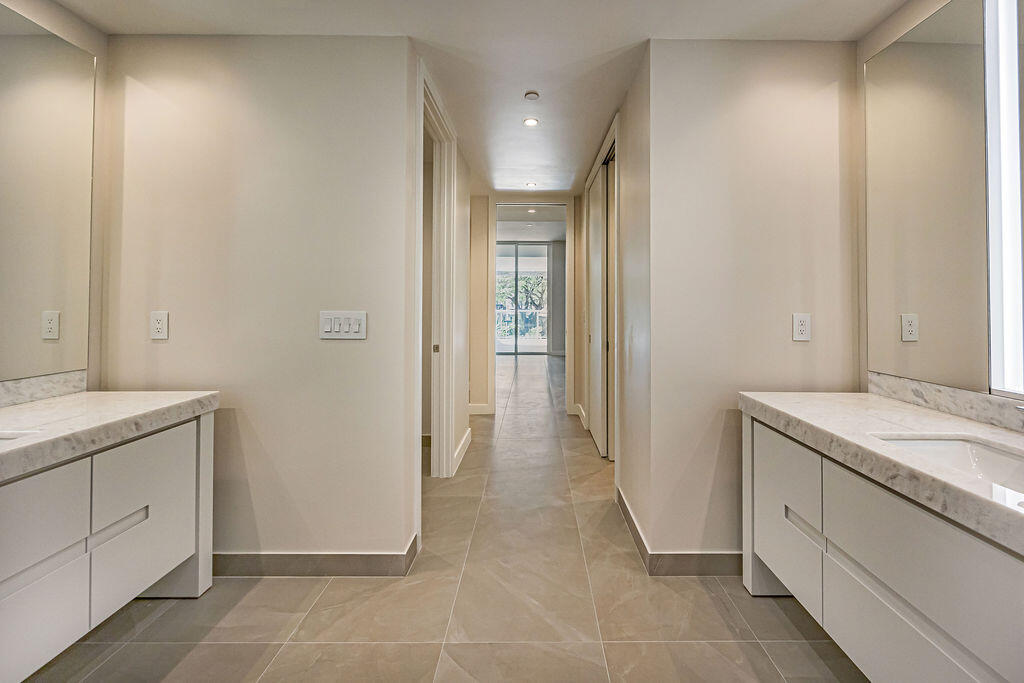 220 Southeast Mizner Boulevard, Unit 204 Boca Raton, FL 33432 - Photo 34 of 86 0029_5293