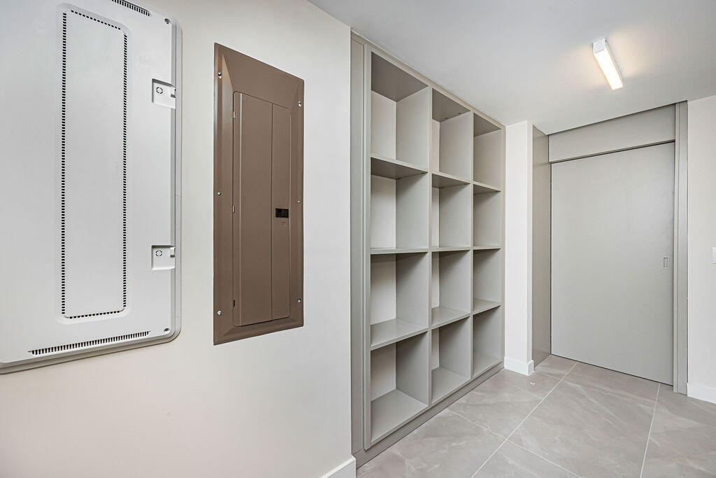 220 Southeast Mizner Boulevard, Unit 204 Boca Raton, FL 33432 - Photo 57 of 86 0050_5108