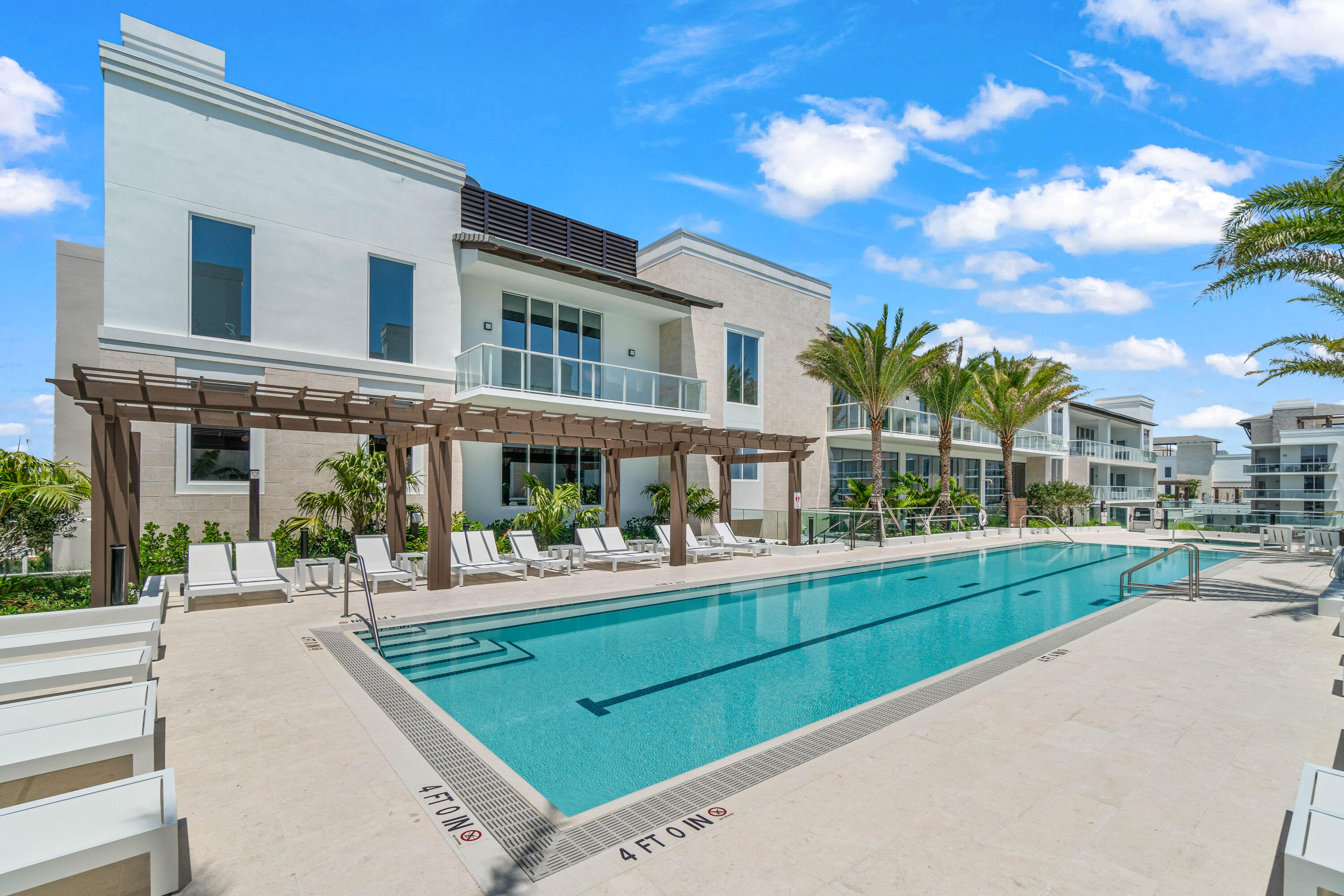 220 Southeast Mizner Boulevard, Unit 204 Boca Raton, FL 33432 - Photo 78 of 86 Alina 220 Roof top pool level 7 (3)