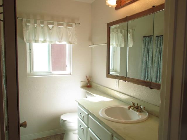 2807 Ledgetop Place Spring Valley, CA 91977 - Photo 13 of 23 One of 3 bathrooms - this one is off the upstairs hall