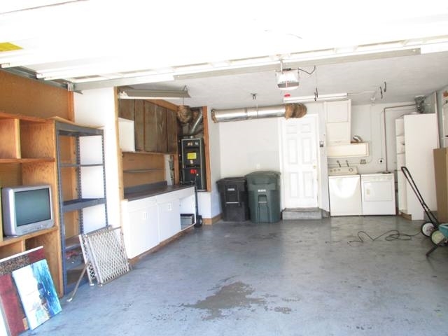 2807 Ledgetop Place Spring Valley, CA 91977 - Photo 18 of 23 2 car garage