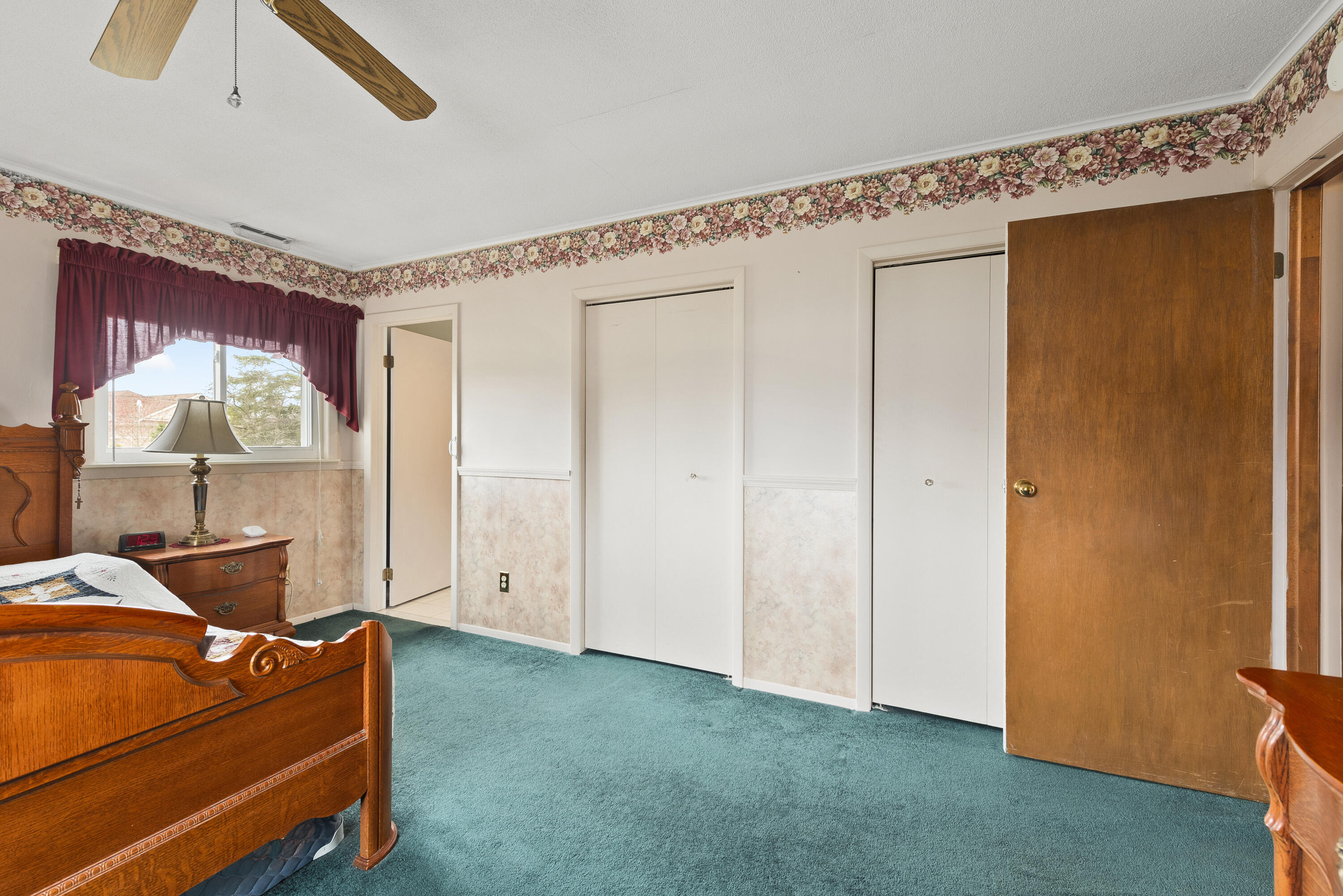 2440 Lindell Road Sterling Heights, MI 48310 - Photo 15 of 26 2440 Lindell Sterling Hts2053 2