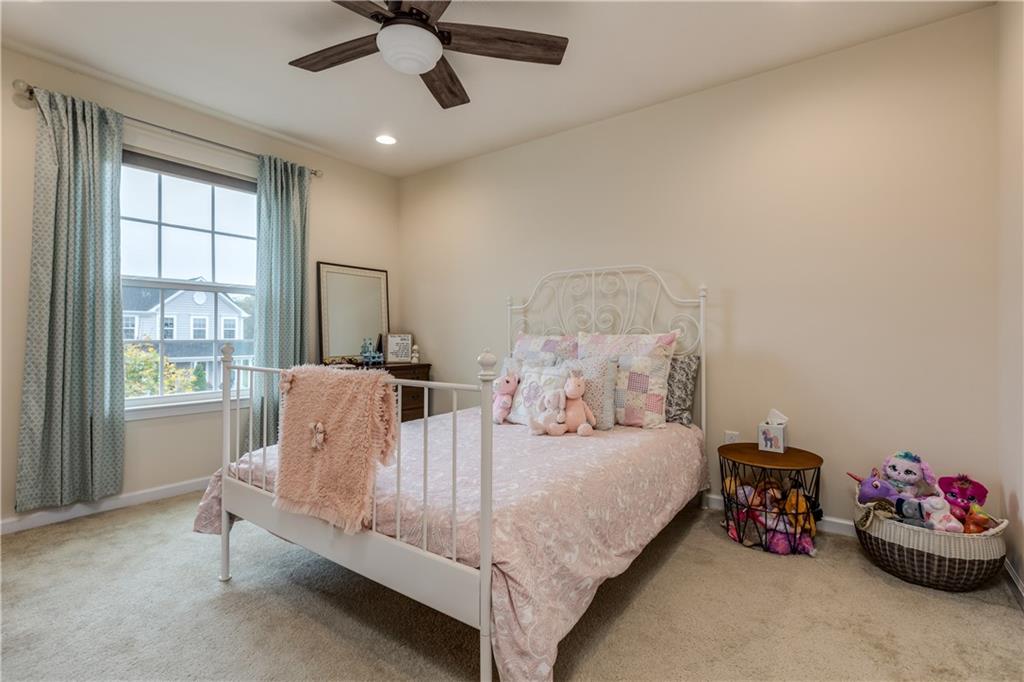 323 Ranchero Drive Coraopolis, PA 15108 - Photo 14 of 24 Gallery Image 14