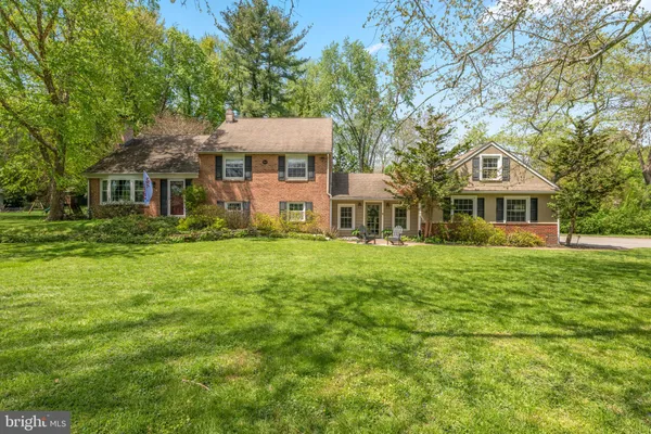 $979,000 | 207 Anthony Wayne Drive, Wayne, PA 19087