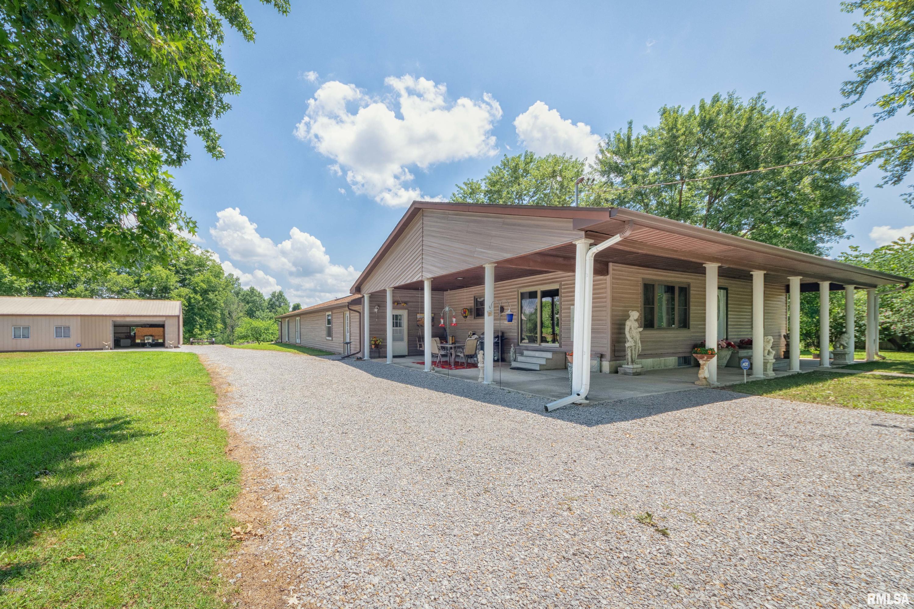 13206 Cruse Road Carterville, IL 62918 - Photo 1 of 36 Gallery Image 1