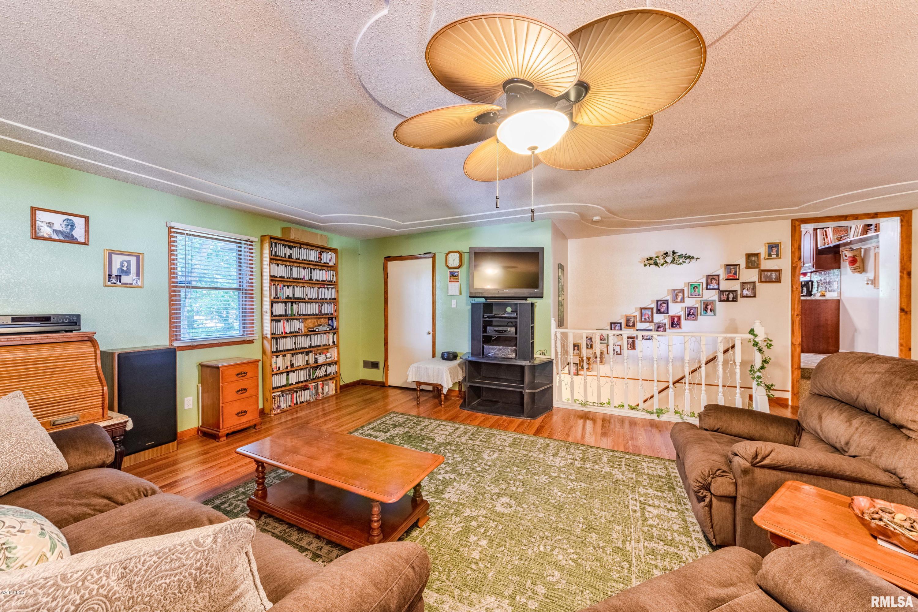 13206 Cruse Road Carterville, IL 62918 - Photo 15 of 36 Gallery Image 15