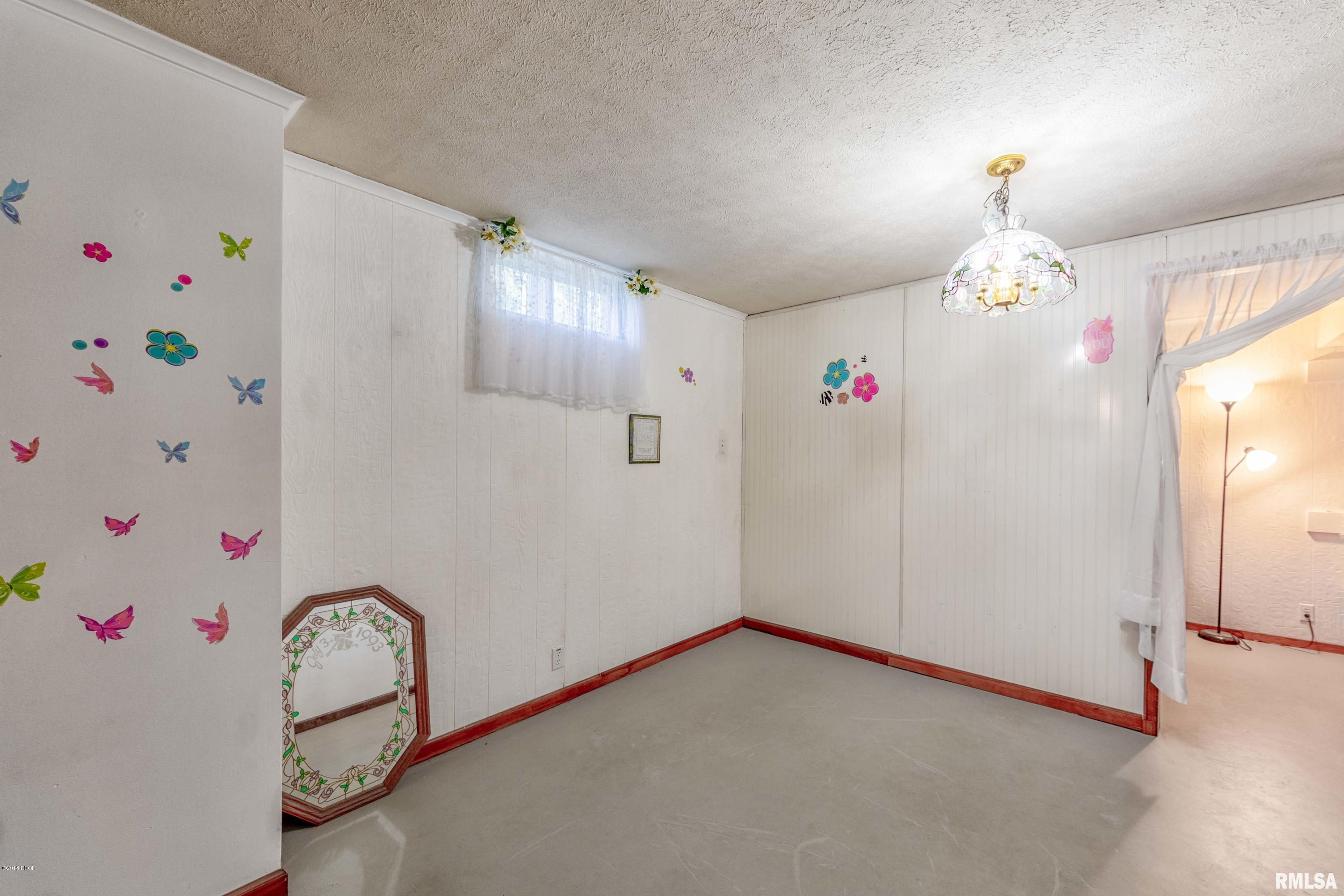 13206 Cruse Road Carterville, IL 62918 - Photo 23 of 36 Gallery Image 23
