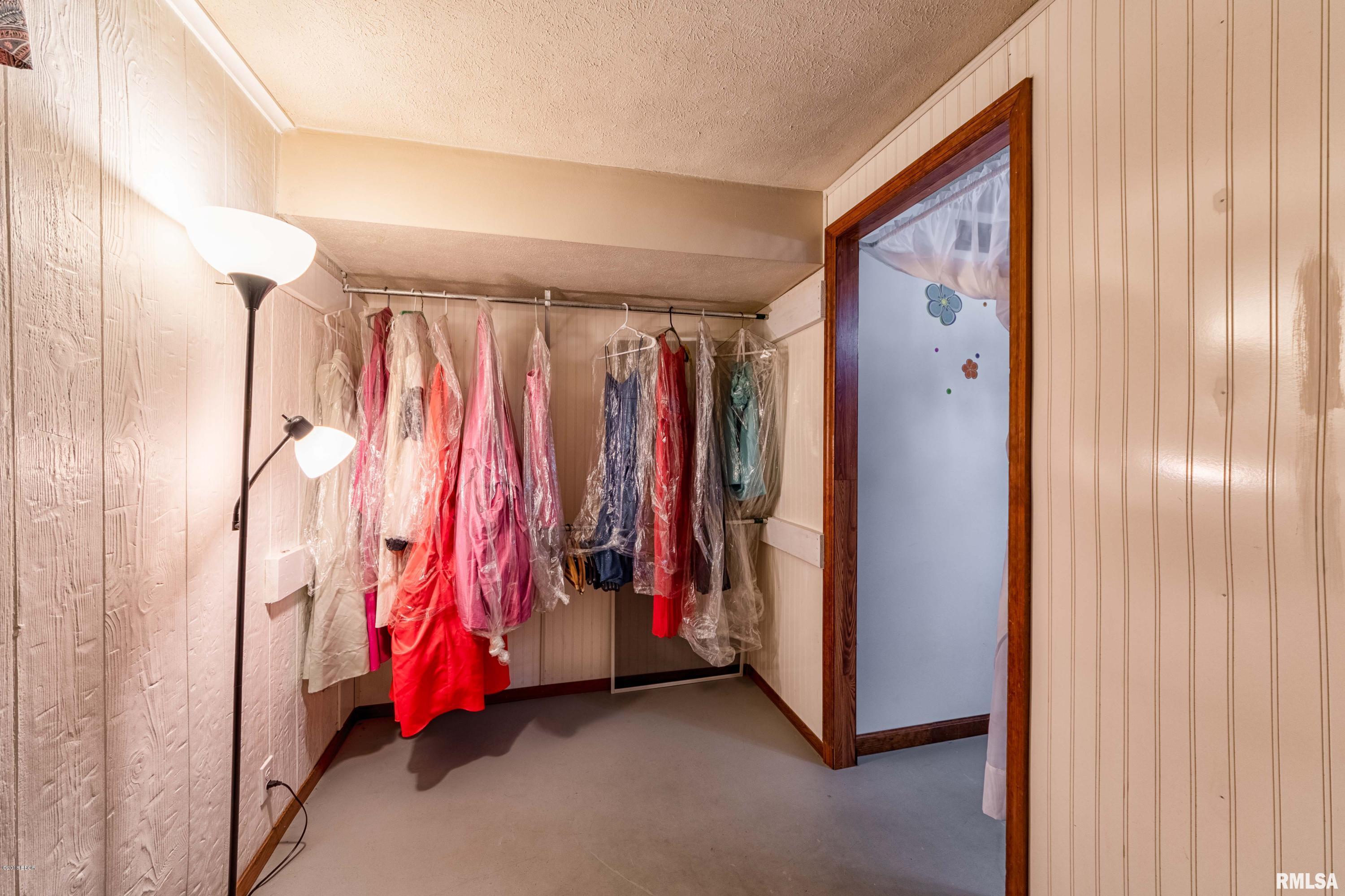 13206 Cruse Road Carterville, IL 62918 - Photo 24 of 36 Gallery Image 24