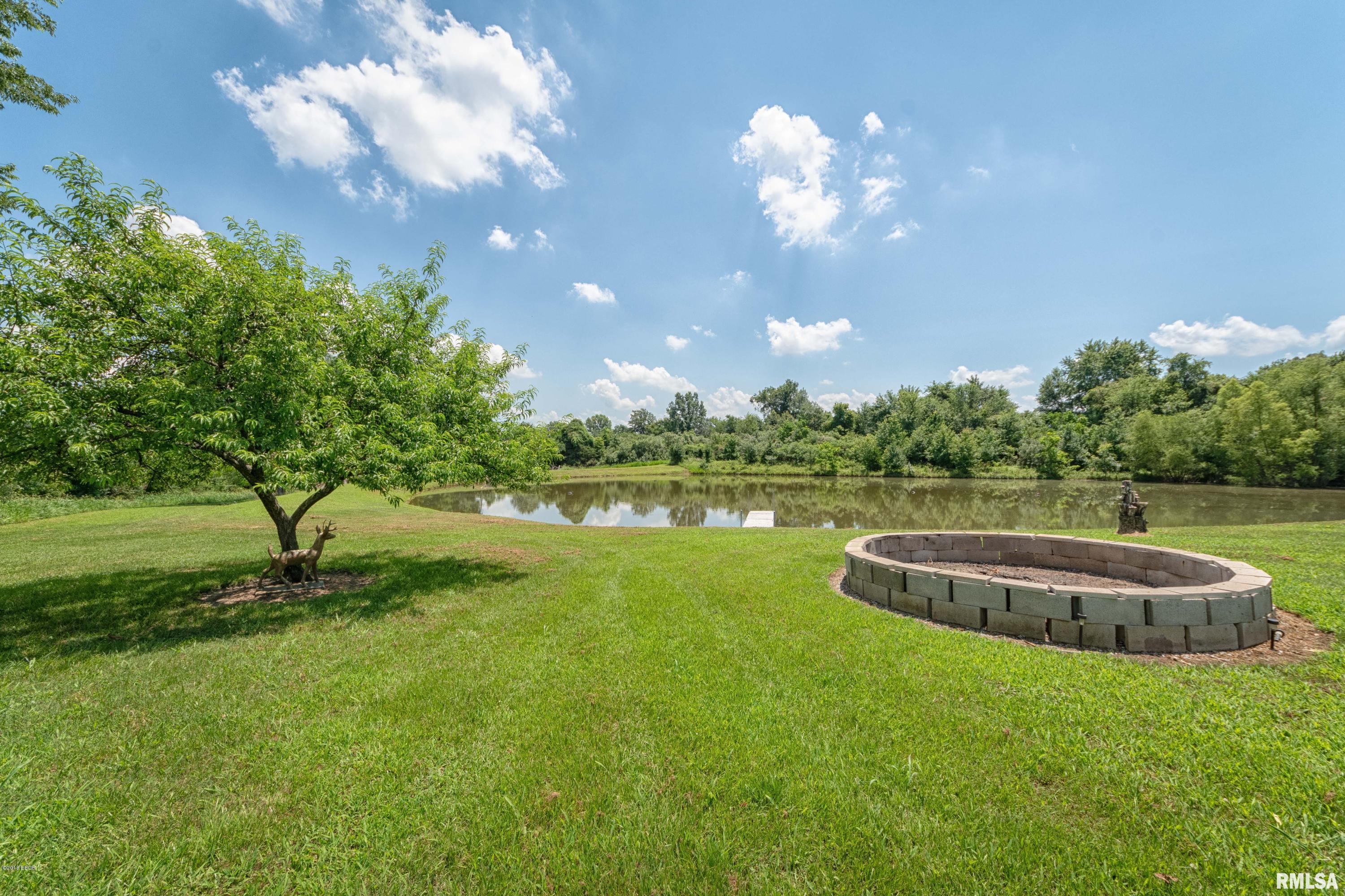13206 Cruse Road Carterville, IL 62918 - Photo 32 of 36 Gallery Image 32