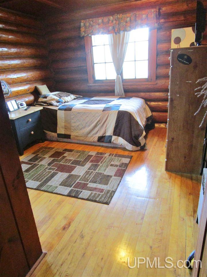 5975 F Road Bark River, MI 49807 - Photo 13 of 36