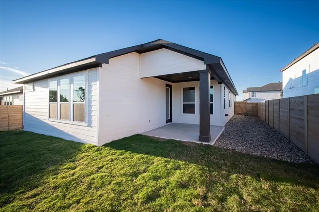 $2,200 | 524 Foresail Road, Leander, TX 78641