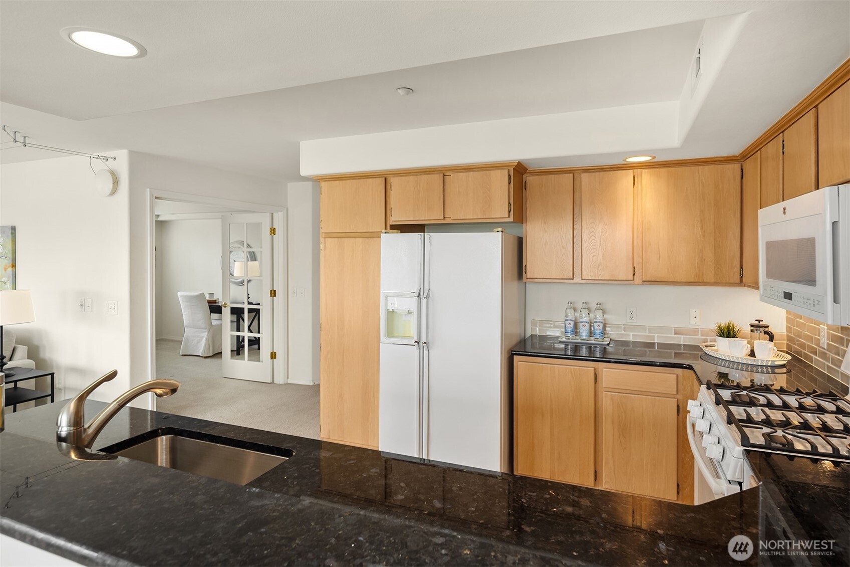 402 3rd Avenue South, Unit B201 Edmonds, WA 98020 - Photo 10 of 28