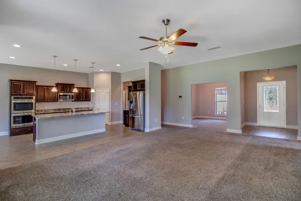 $2,750 | 8748 Estrada Street, Navarre, FL 32566