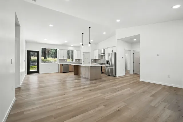 $499,000 | 13394 East Bridges Road, Elk, WA 99009