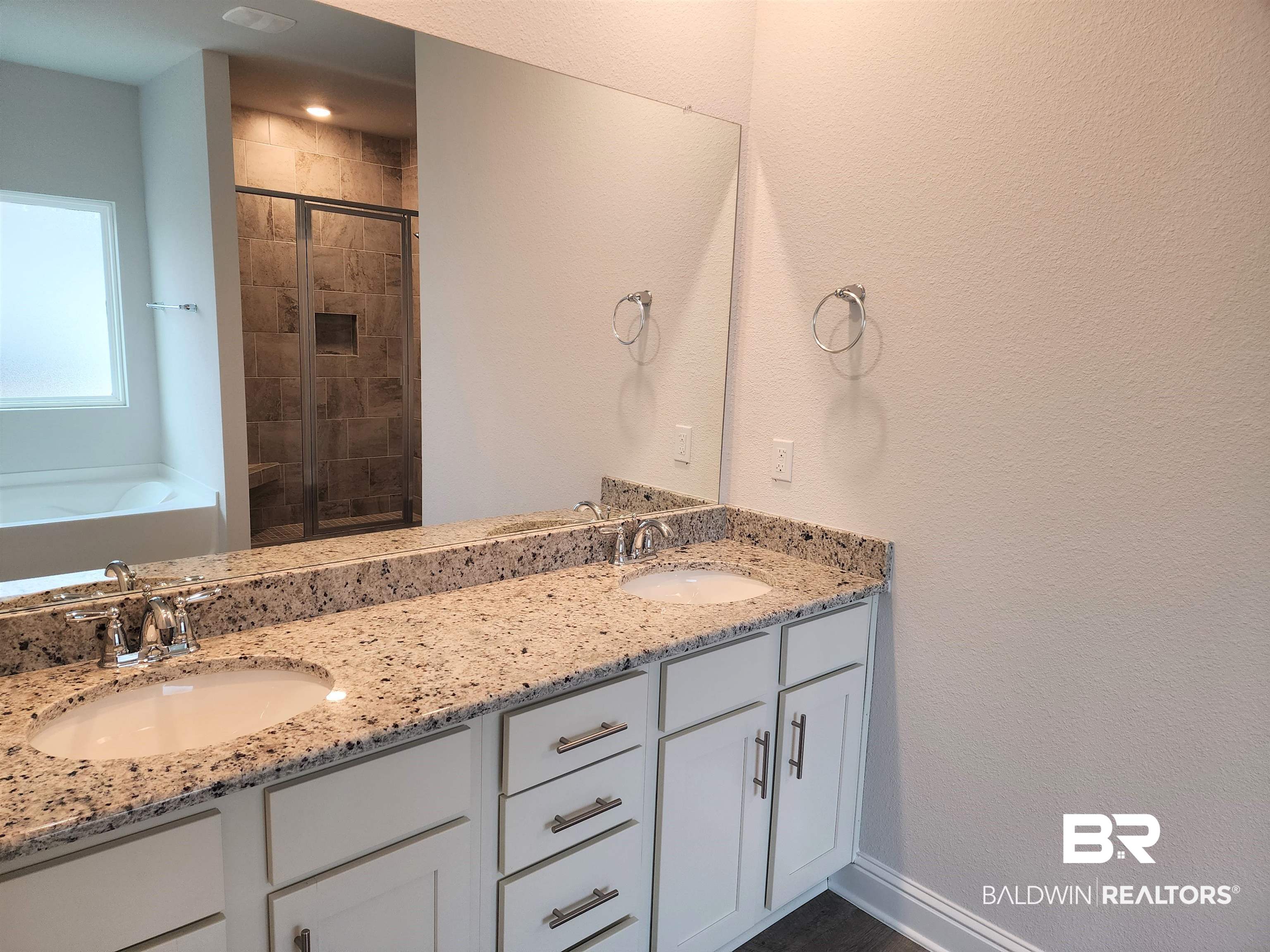 23206 County Road 12 South Foley, AL 36535 - Photo 6 of 13 Primary bath