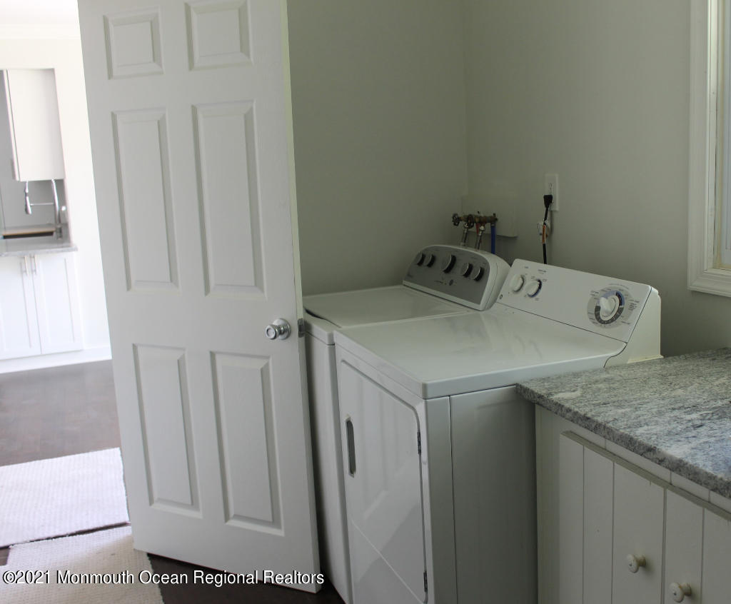 95 Lakeridge Drive Matawan, NJ 07747 - Photo 22 of 22 25