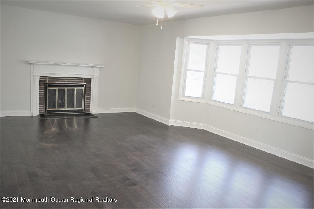 95 Lakeridge Drive Matawan, NJ 07747 - Photo 8 of 22 09