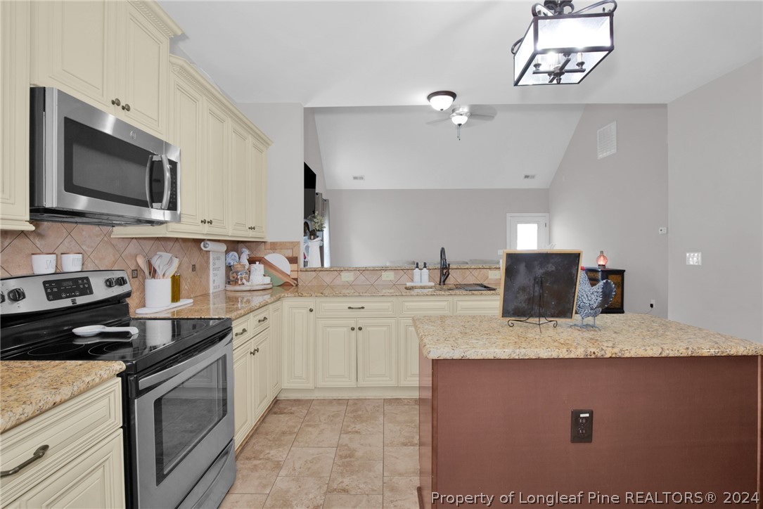 5112 Carson Allen Road Hope Mills, NC 28348 - Photo 9 of 29 Gallery Image 9