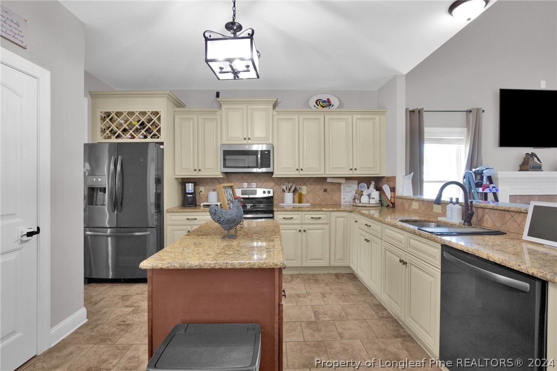 5112 Carson Allen Road Hope Mills, NC 28348 - Photo 10 of 29 Gallery Image 10