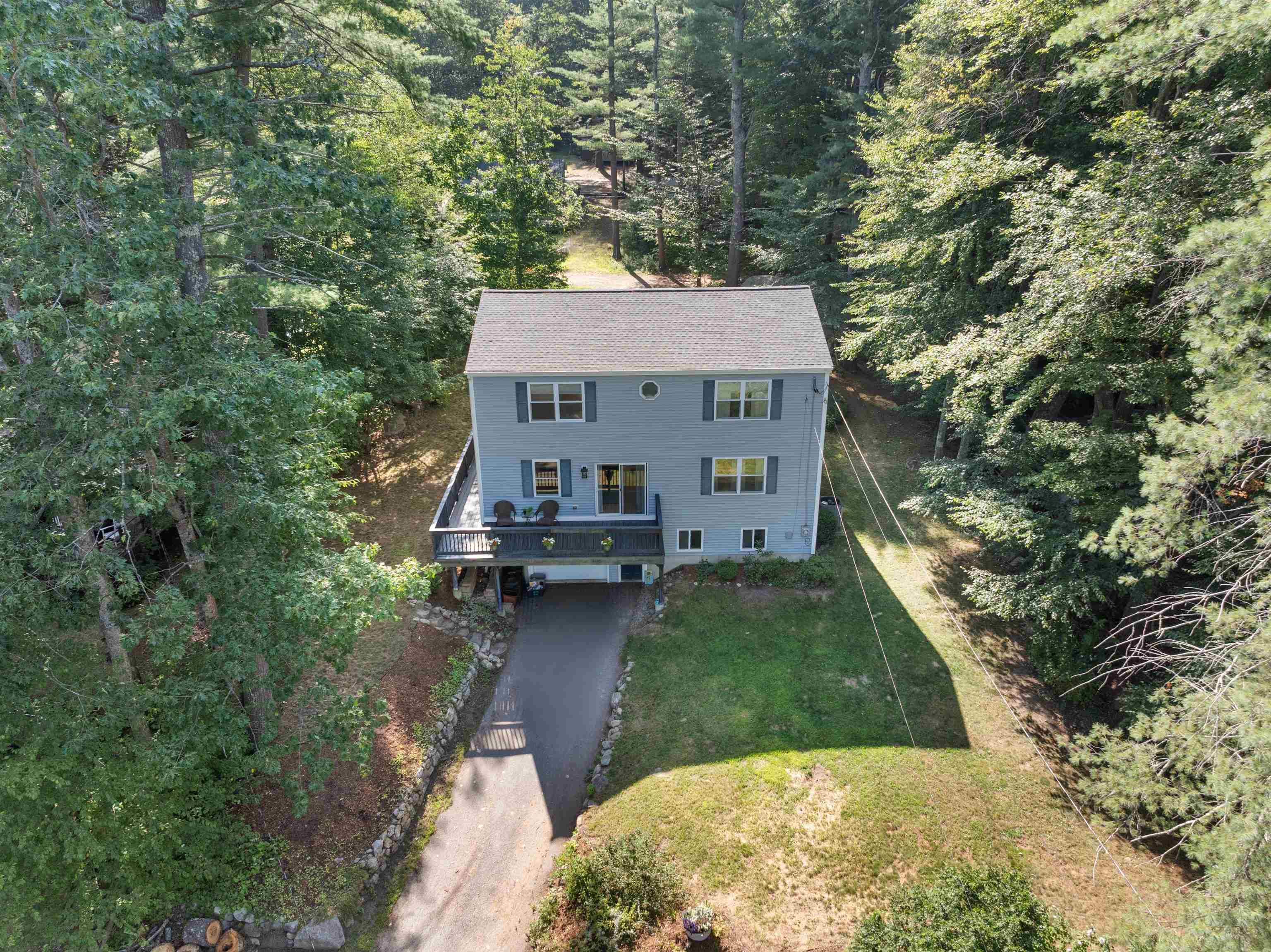 7 Woodlawn Road Raymond, NH 03077 - Photo 3 of 31 Gallery Image 3