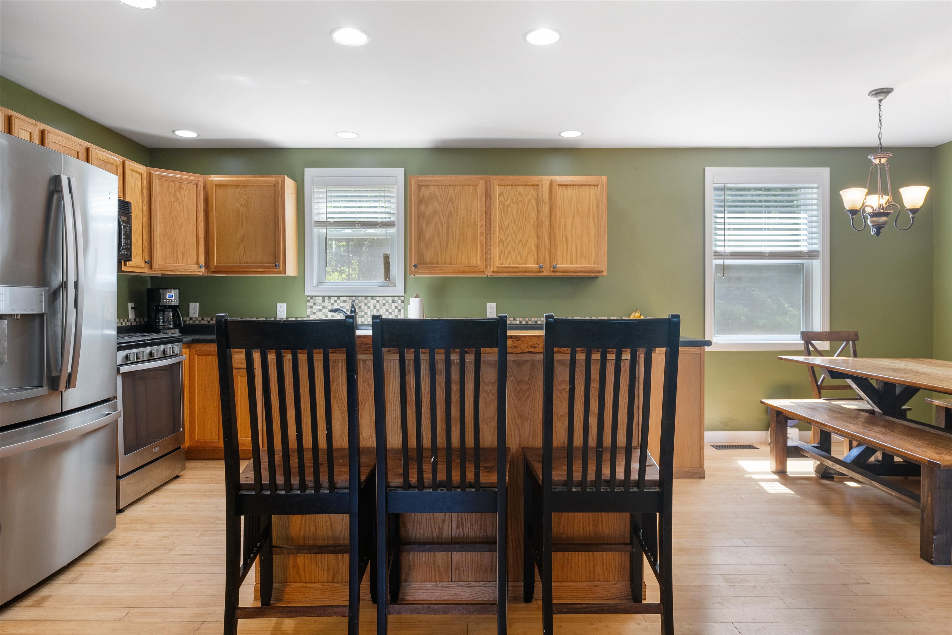 7 Woodlawn Road Raymond, NH 03077 - Photo 6 of 31 Gallery Image 6