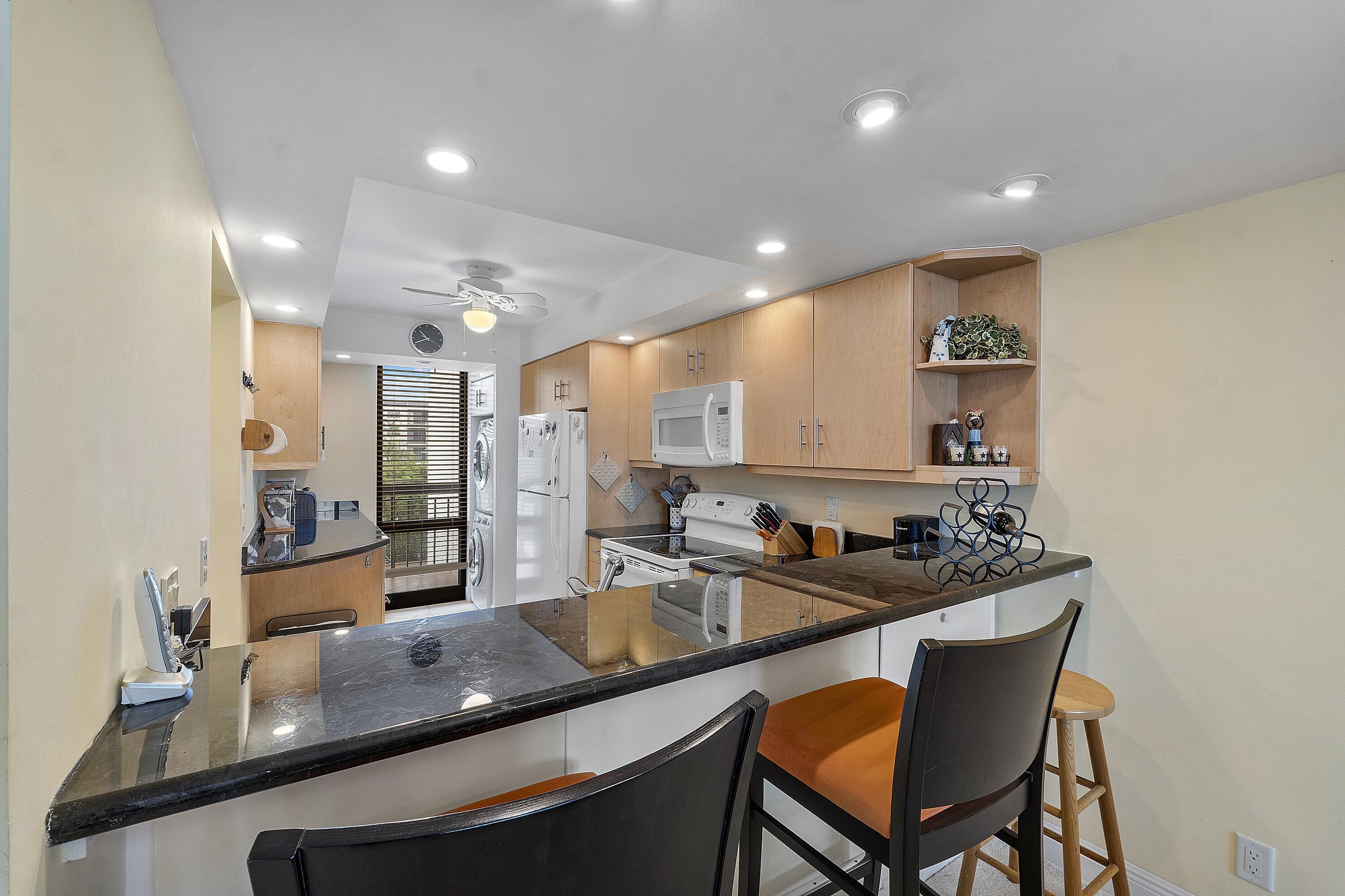 2687 North Ocean Boulevard, Unit 3080 Boca Raton, FL 33431 - Photo 3 of 23 G308 Kitchen R
