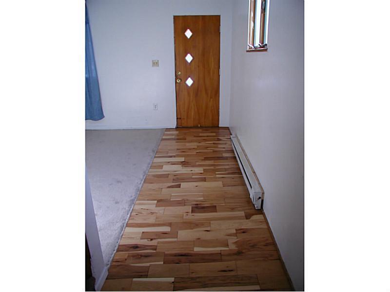 414 Broad City Of But Butler, PA 16001 - Photo 15 of 22 Entry/Foyer.