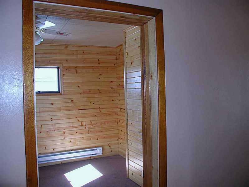 414 Broad City Of But Butler, PA 16001 - Photo 16 of 22 Bedroom.