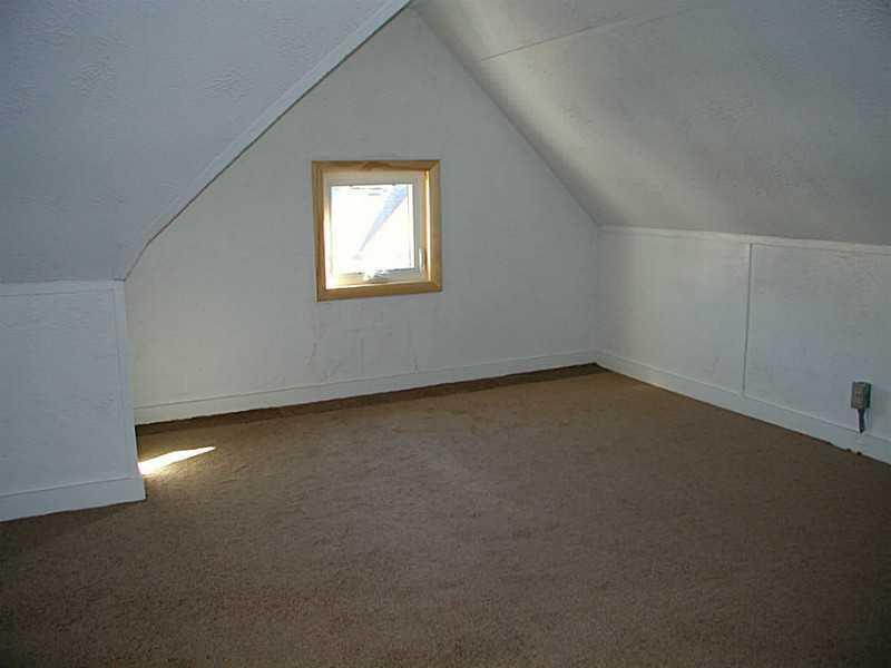 414 Broad City Of But Butler, PA 16001 - Photo 19 of 22 Bedroom.