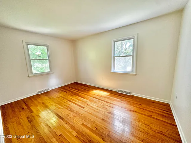 $2,900 | 14 Wendy Lane, Ballston, NY 12027