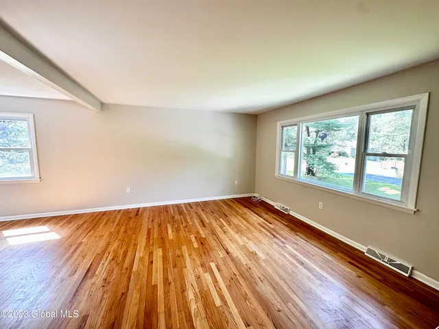 $2,900 | 14 Wendy Lane, Ballston, NY 12027