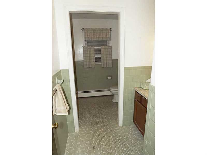 150 Brandy Brook Road Scituate, RI 02857 - Photo 11 of 16 Bathroom.