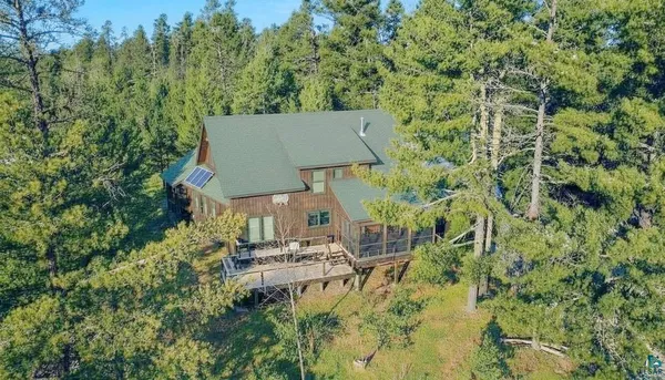 $1,500,000 | 8442 Highway 24, Cook, MN 55723